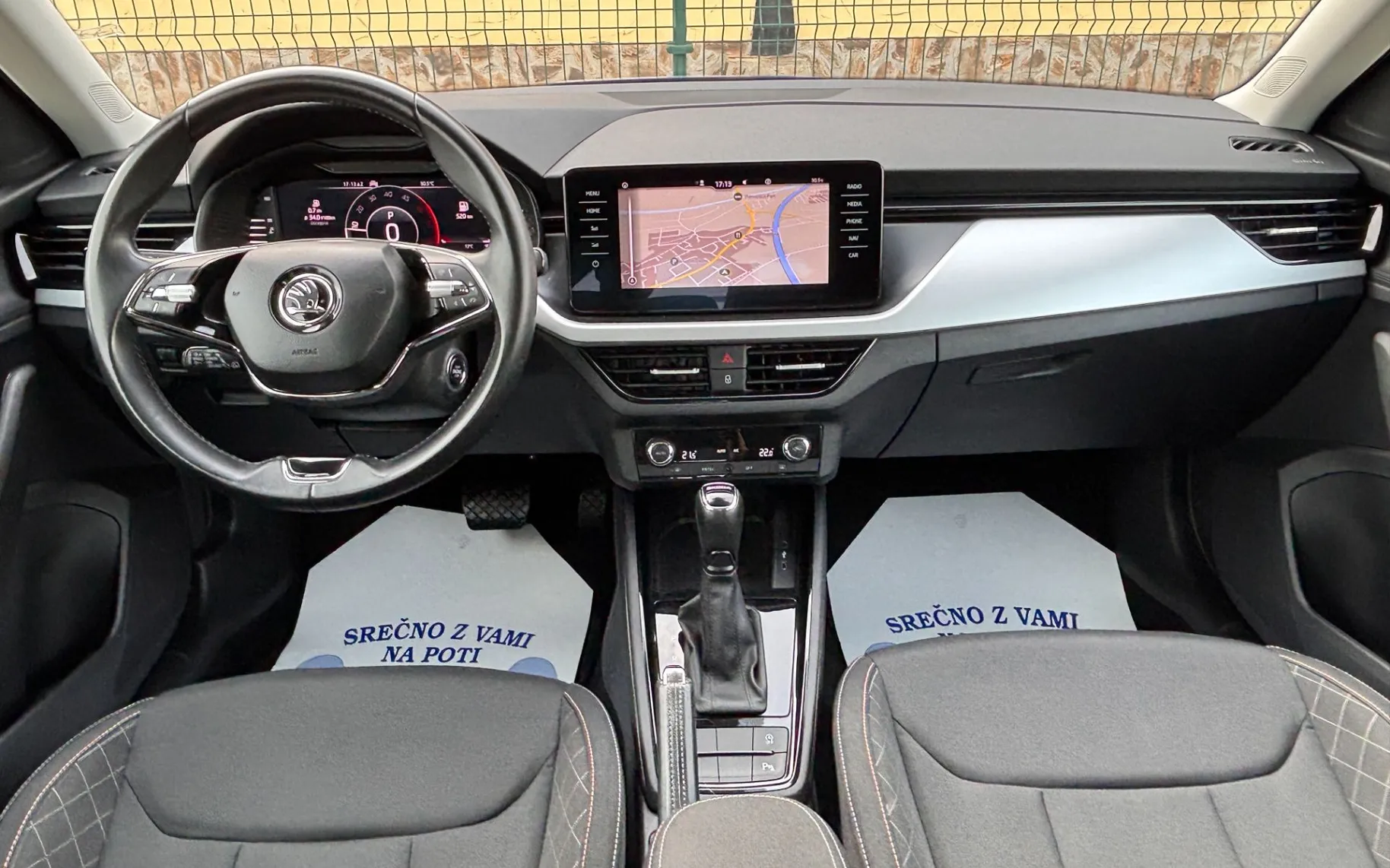 Zunanja slika - Škoda Kamiq - 1.6 TDI AUT. - 9