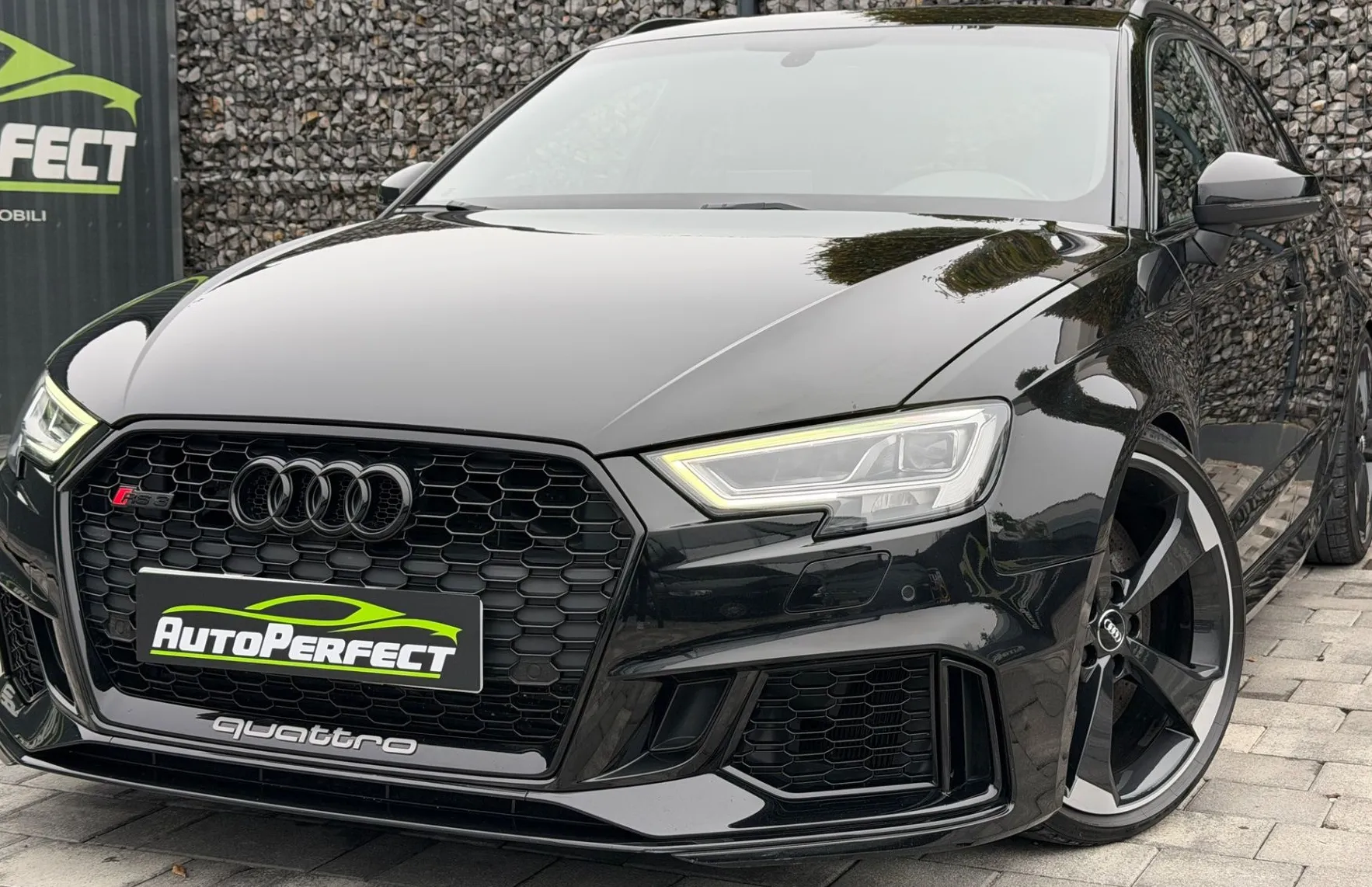 Zunanja slika - Audi S3 - R Sportback quattro 2.5 TFSI S tronic |DAZ|RS SPORT| - 3