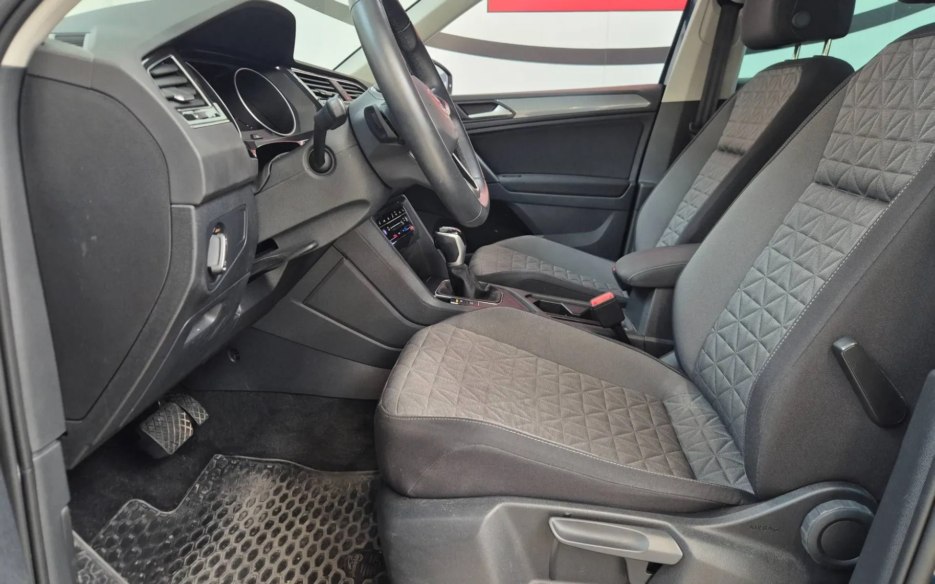 Zunanja slika - Volkswagen Tiguan - 1.5 TSI Life DSG - 5