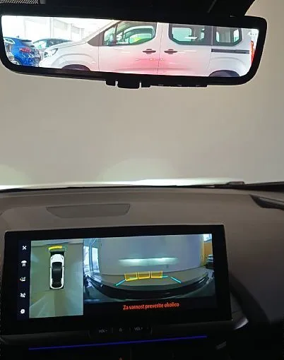 Zunanja slika - Toyota C-HR - 2.0 hibrid  HEV  C-HIC - 10