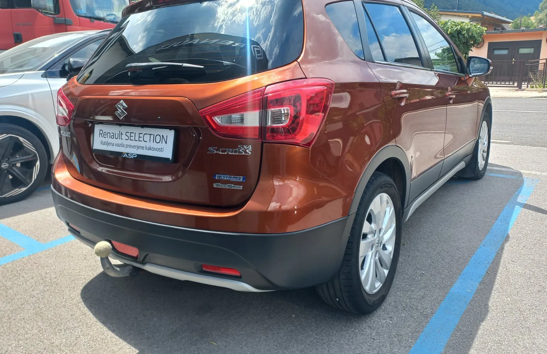 Zunanja slika - Suzuki SX4 S-Cross - 1.4 Boosterjet AllGrip Hybrid Premium - 4
