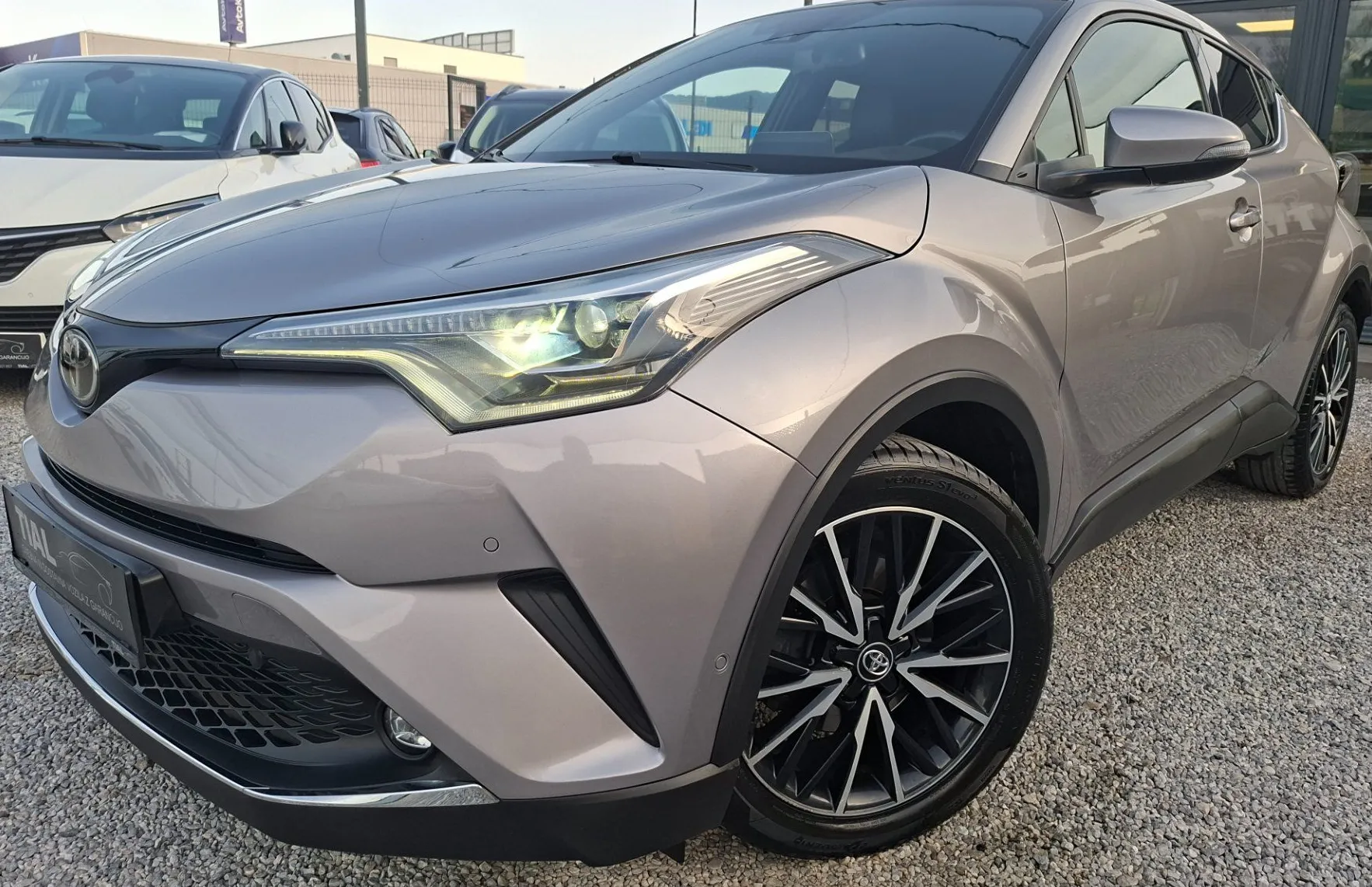 Zunanja slika - Toyota C-HR - AWD 1.2 4X4-NAVI-KAMERA-ACC-LINE ASS-VELIK SERVIS - 1