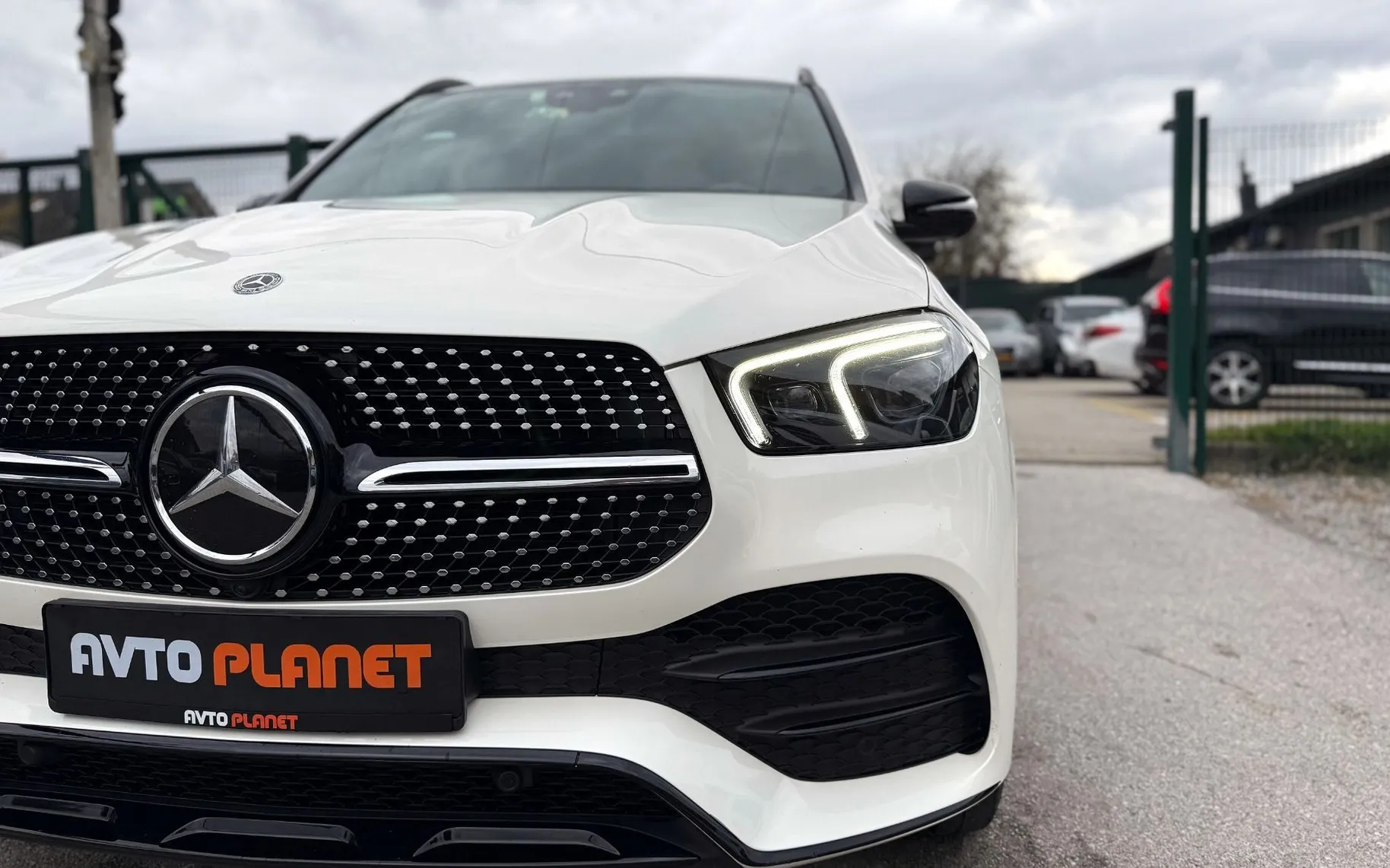 Zunanja slika - Mercedes-Benz GLE-Razred - GLE 350 d 4MATIC AMG LiNE AIRMATIC LED ACC 360K 21 - 9