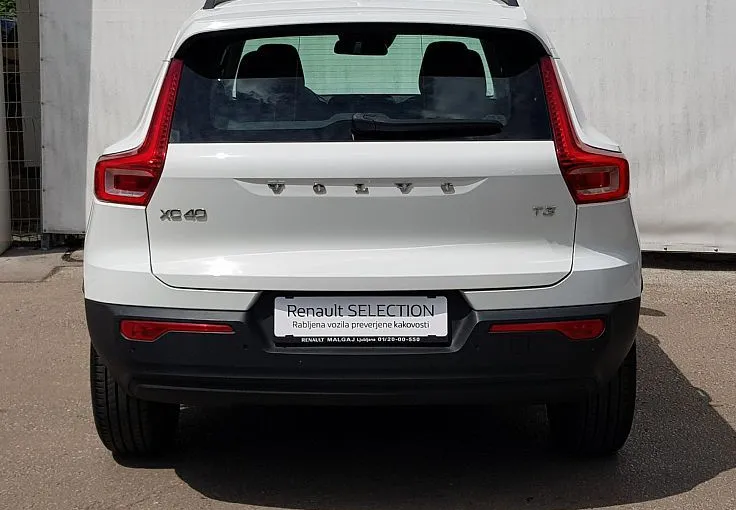 Zunanja slika - Volvo XC40 - T3 Momentum NAVI KAMERA 56.000KM 1.LASTNIK - 5