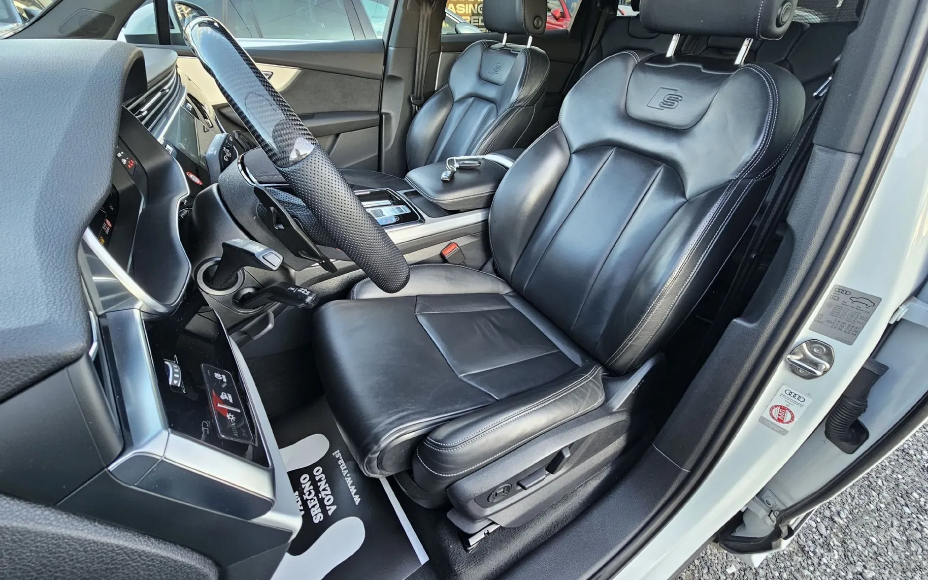 Notranja slika - Audi Q7 - 55 TFSI e S-LINE |VIRTUAL|RADAR|500HP|KAMERA|ZRAK| - 8