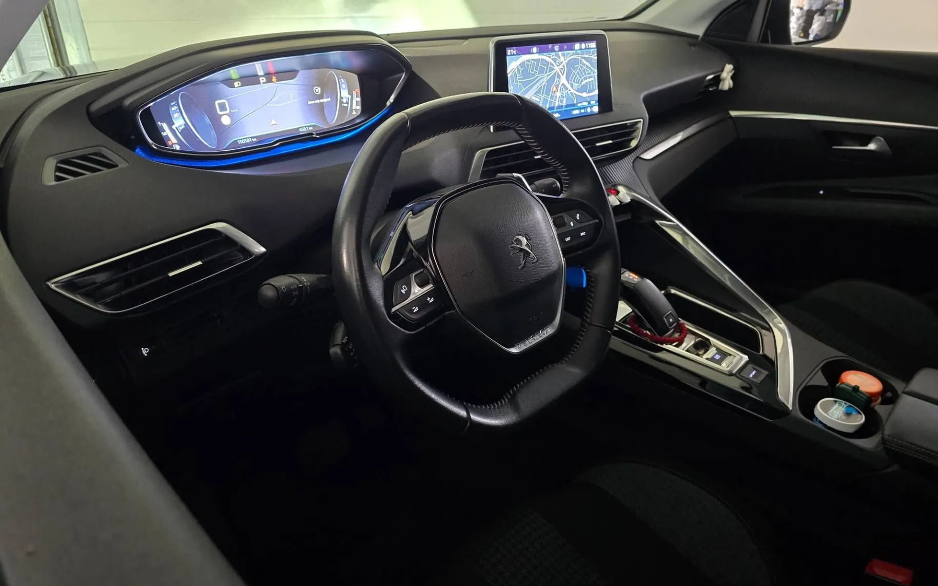 Notranja slika - Peugeot 3008 - 1.2 PureTech 130 Business Avt. - 9