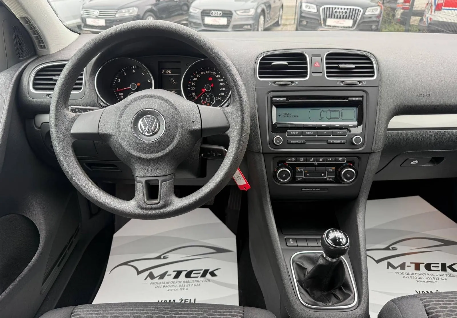 Notranja slika - Volkswagen Golf - Trendline 1.2 TSI KREDIT BREZ POLOGA ... - 8