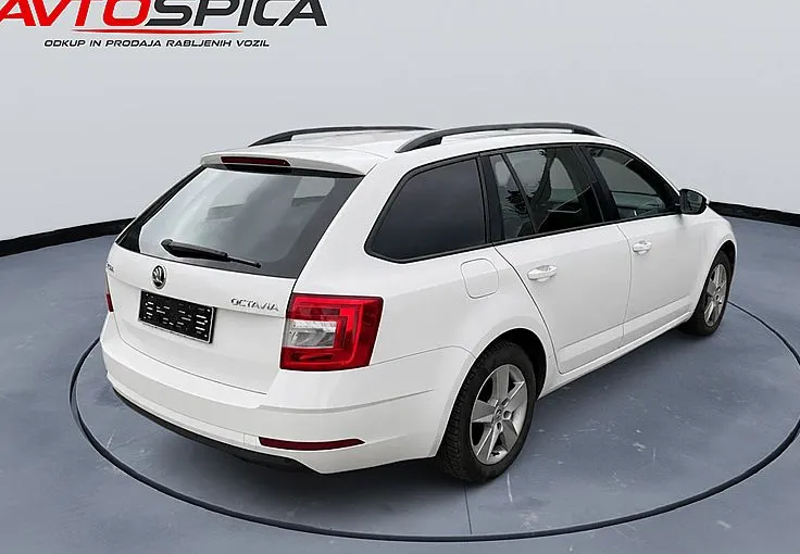 Zunanja slika - Škoda Octavia - Combi 1.0 TSI Active - NA OBROKE BREZ POLOGA - - 4