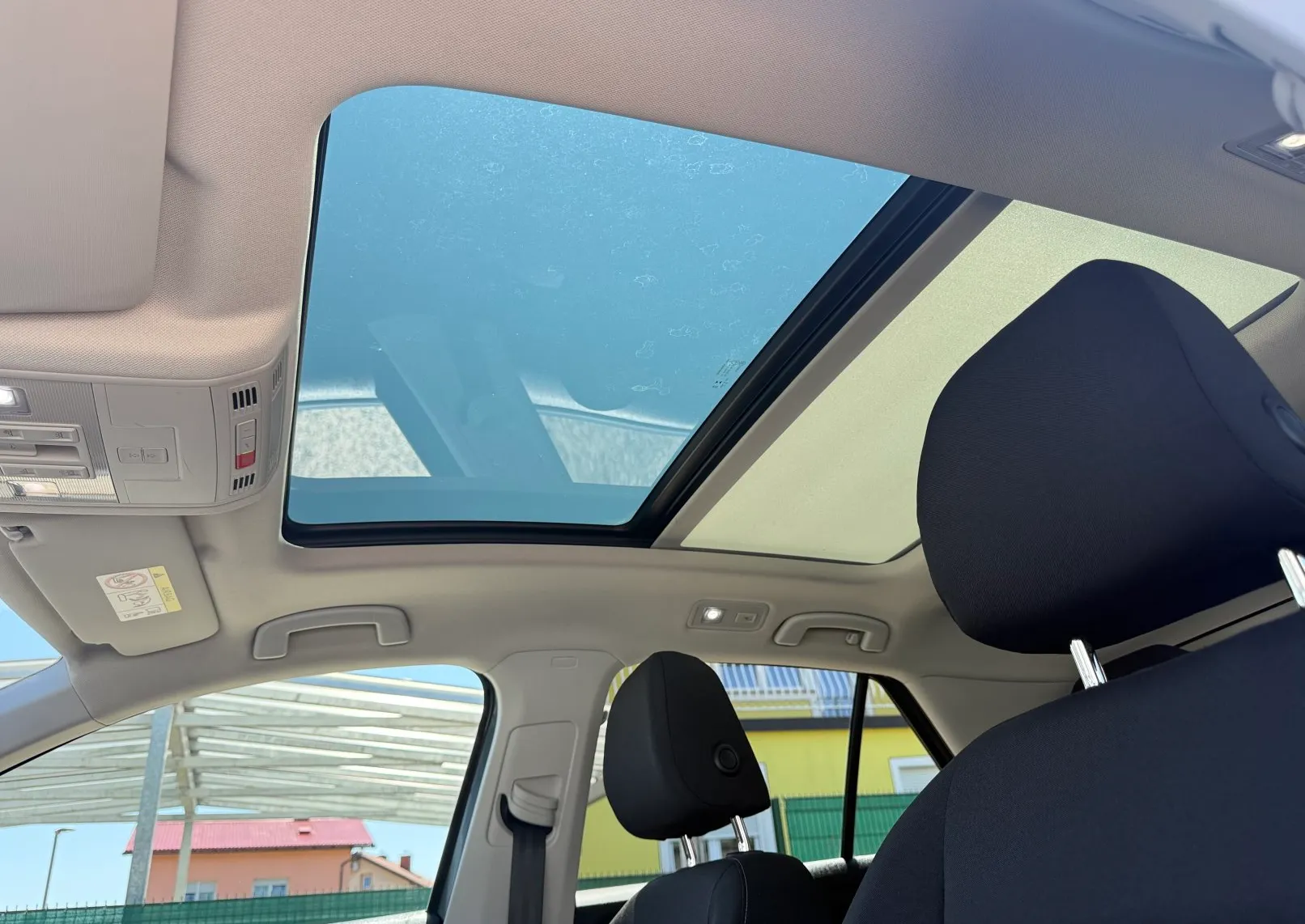 Zunanja slika - Volkswagen T-Roc - 1,5 TSI  Style - 18