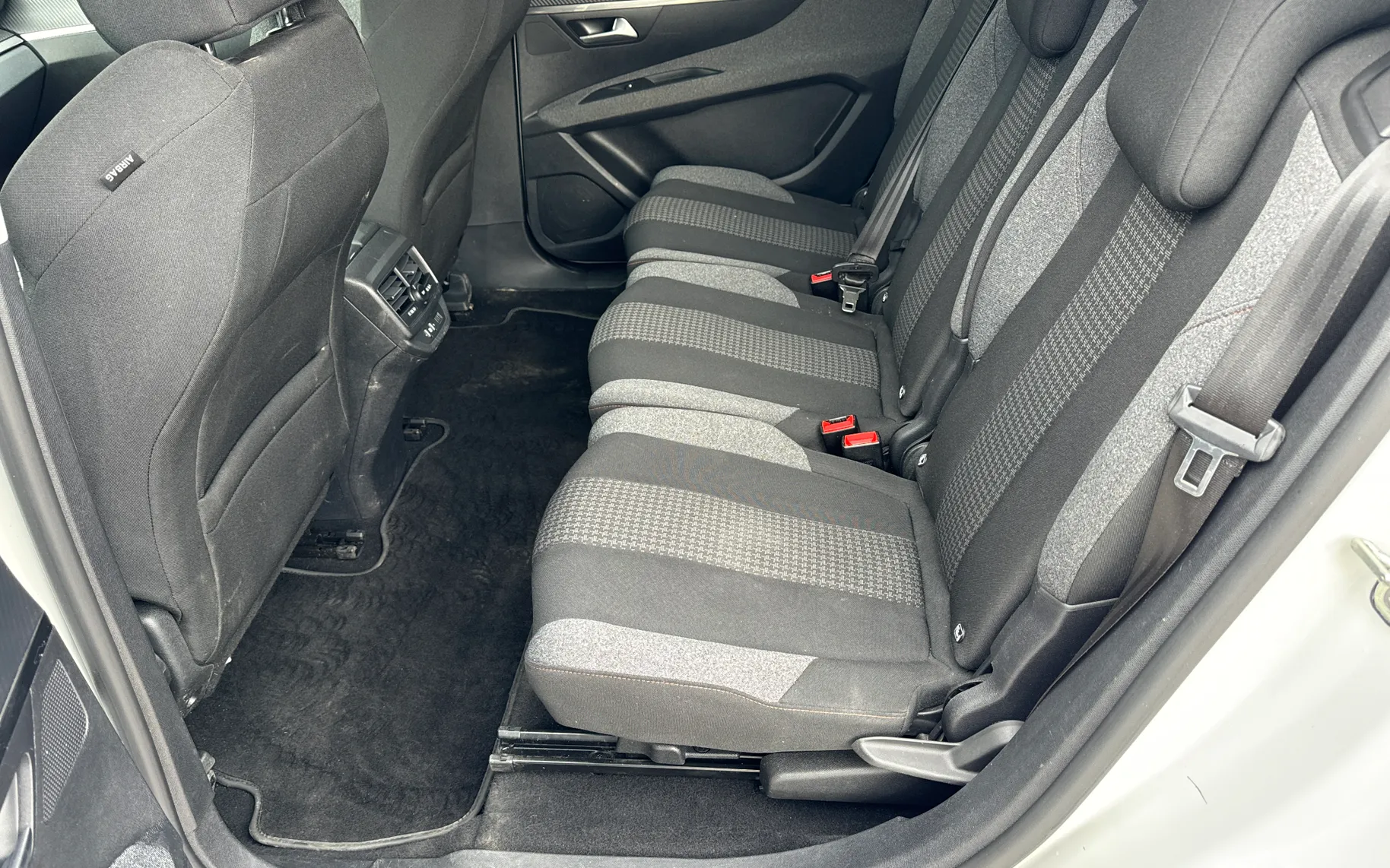 Notranja slika - Peugeot 5008 - Peugeot - 6