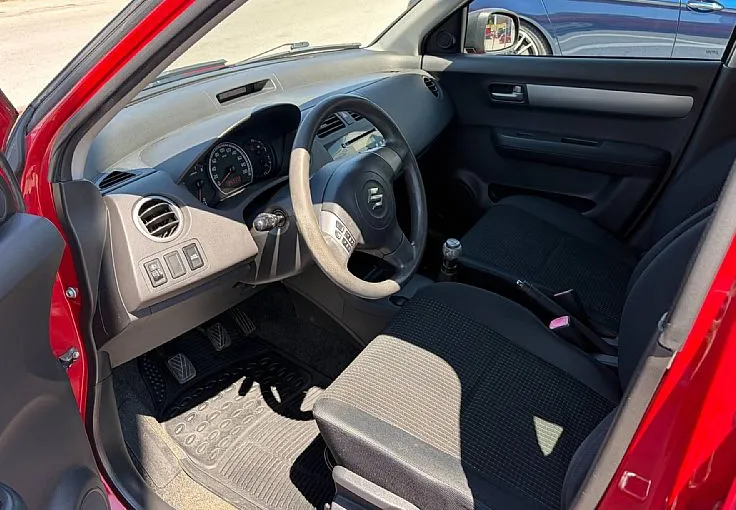 Zunanja slika - Suzuki Swift - 1.3 GLX ZELO LEPO OHRANJENO - 8