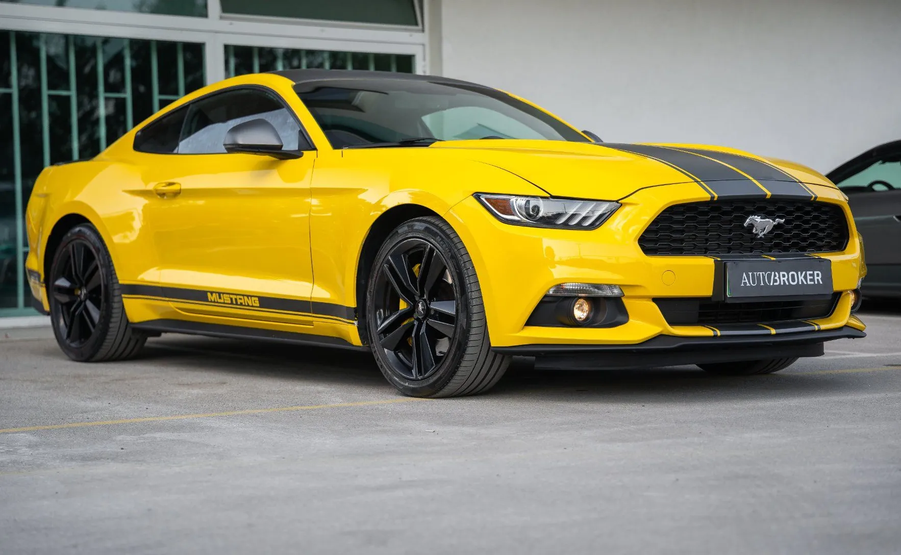 Zunanja slika - Ford Mustang - 2.3 EcoBoost kamera xenon ambientalna osvet. - 3