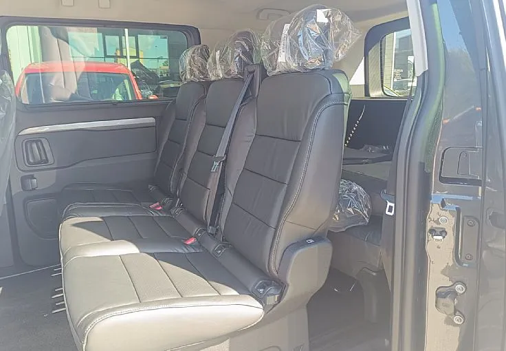 Zunanja slika - Peugeot Traveller - L2 2.2 BlueHDi 180 Business Vip EAT8-ACC-ZALOGA - 7