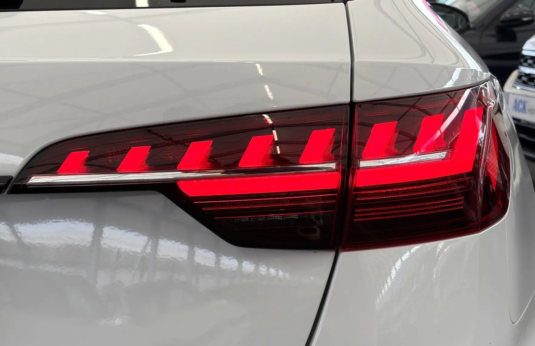 Zunanja slika - Audi A4 - Avant 40 TDI S Line S-tronic-KAMERA-LED-VIRTUAL-NAVI - 5