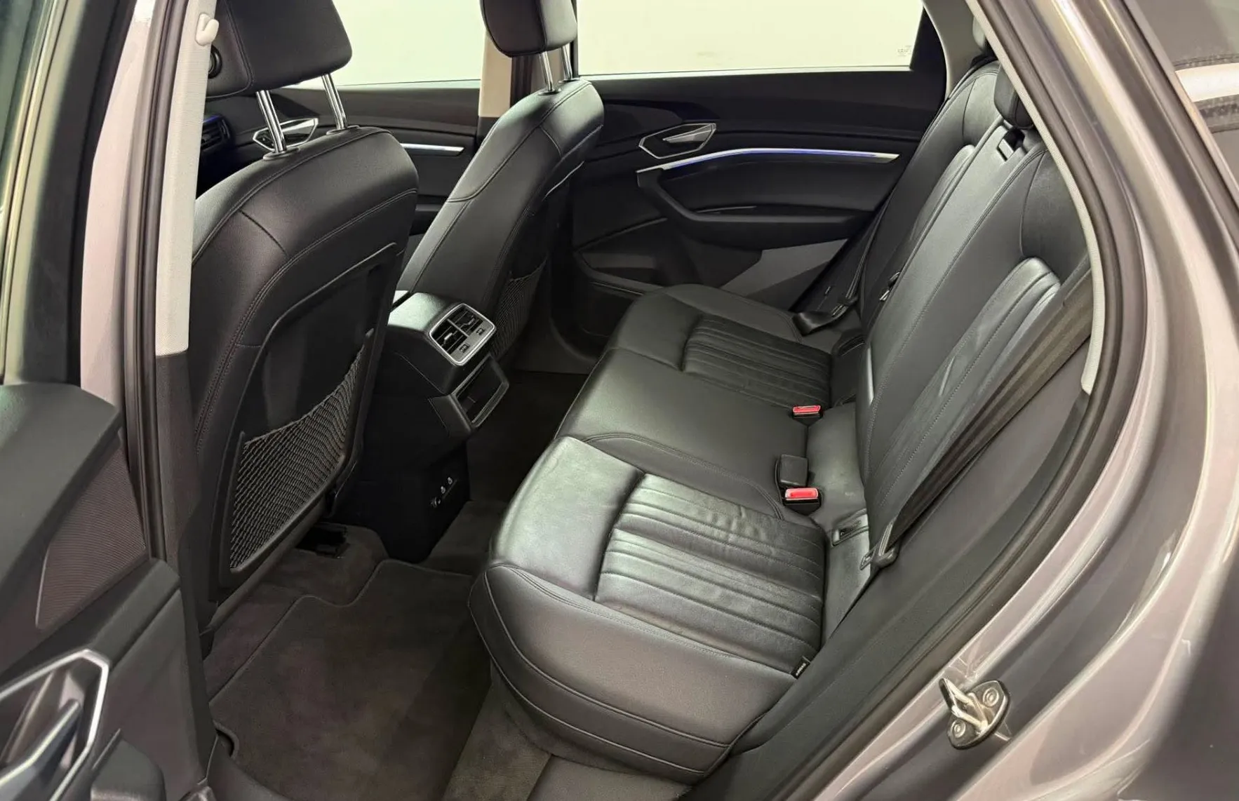Zunanja slika - Audi e-tron - 55 quattro Advanced.KAMERA.LED.USNJE.NAVI.4X4.ACC - 16