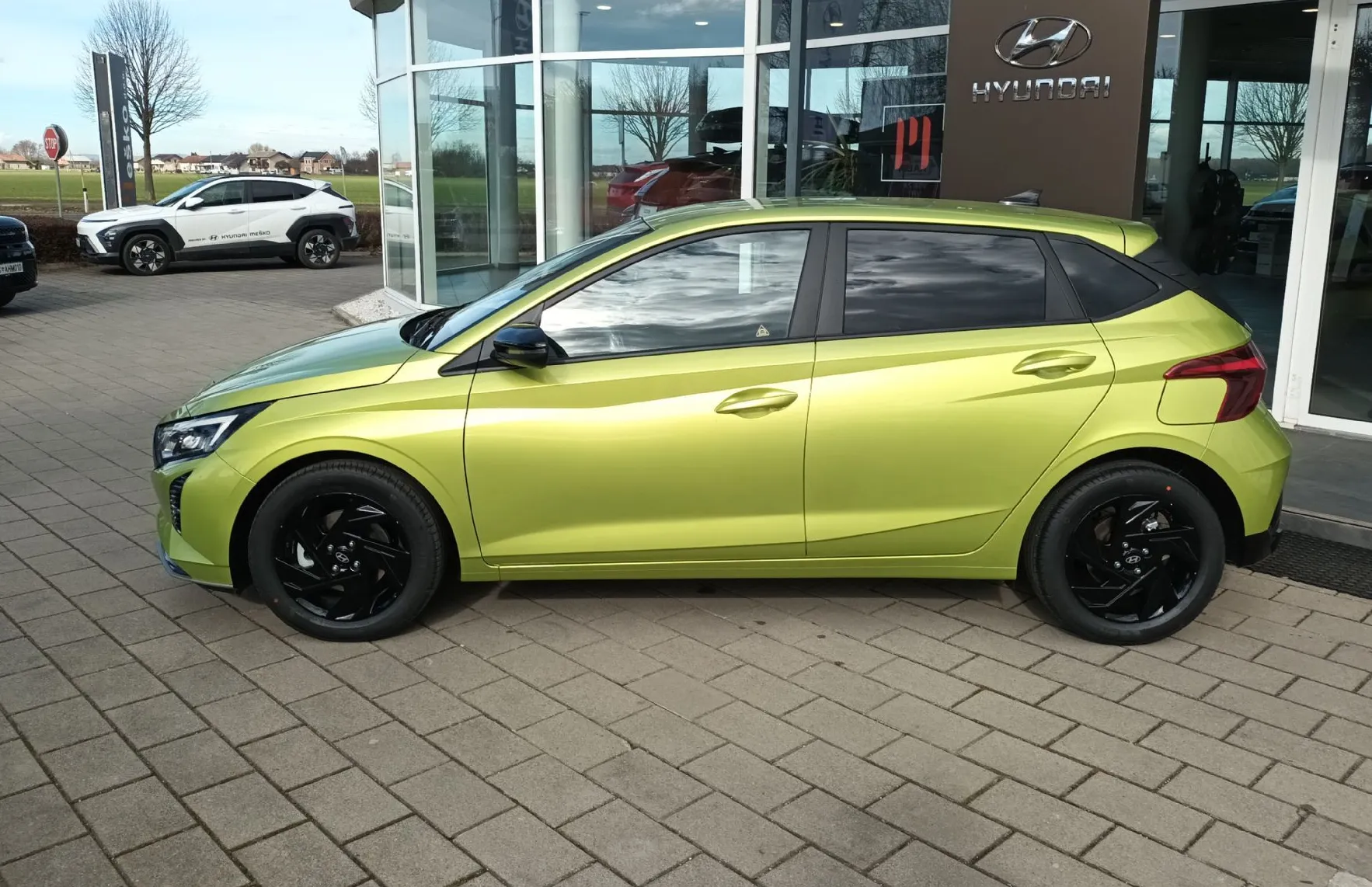 Zunanja slika - Hyundai i20 - 1.0 T-GDI 90 STYLE.BLACK LINE.WIN..RADAR.RG - 9