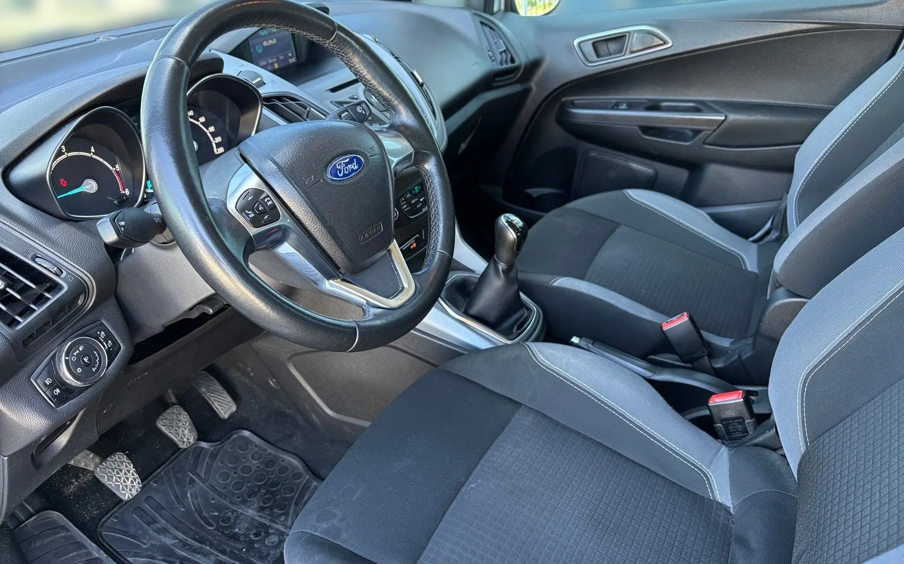 Notranja slika - Ford B-Max - 1.5 TDCi ... - 7