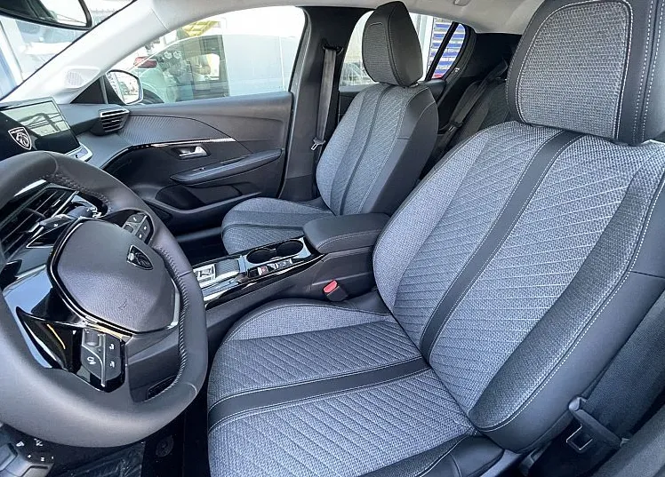 Zunanja slika - Peugeot 208 - ALLURE HIBRID 110 e-DCT6 €6.4 - DEMO - 5