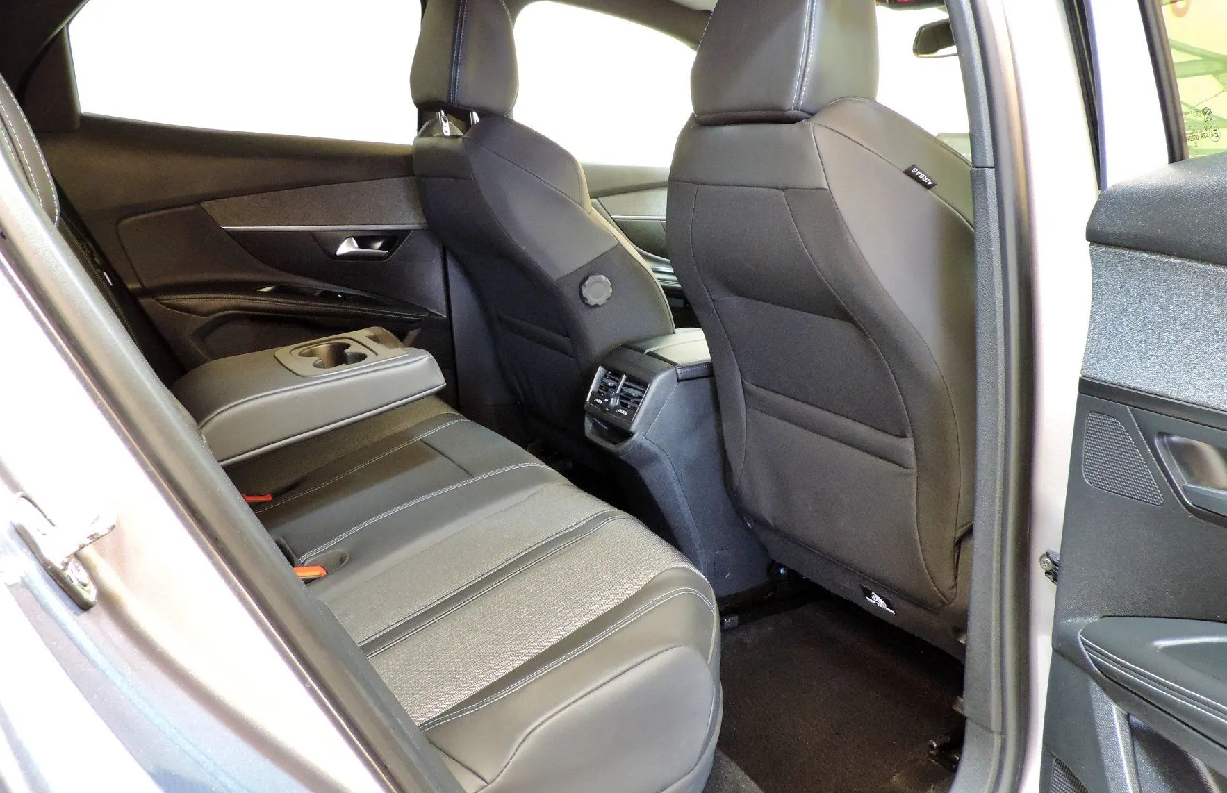 Zunanja slika - Peugeot 3008 - PHEV4 300 Allure Pack Avt. PRIKLJUČNI HYBRID - 12