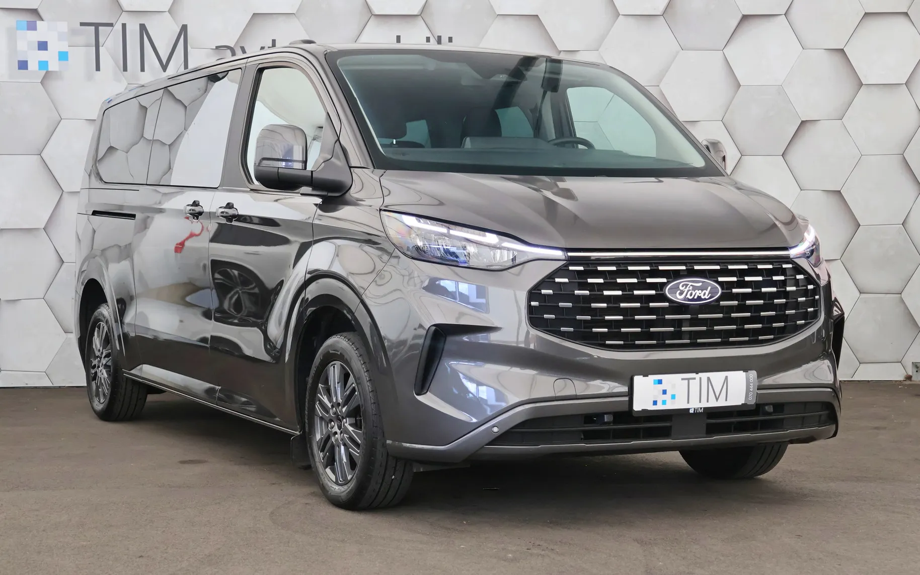 Zunanja slika - Ford E-Transit Custom - L2 2.0 TDCi Titanium 150KM 1+8 - 2