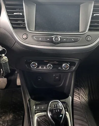 Zunanja slika - Opel Crossland X - 1.2 TURBO 81KW S S ENJOY  -  VELENJE - 5