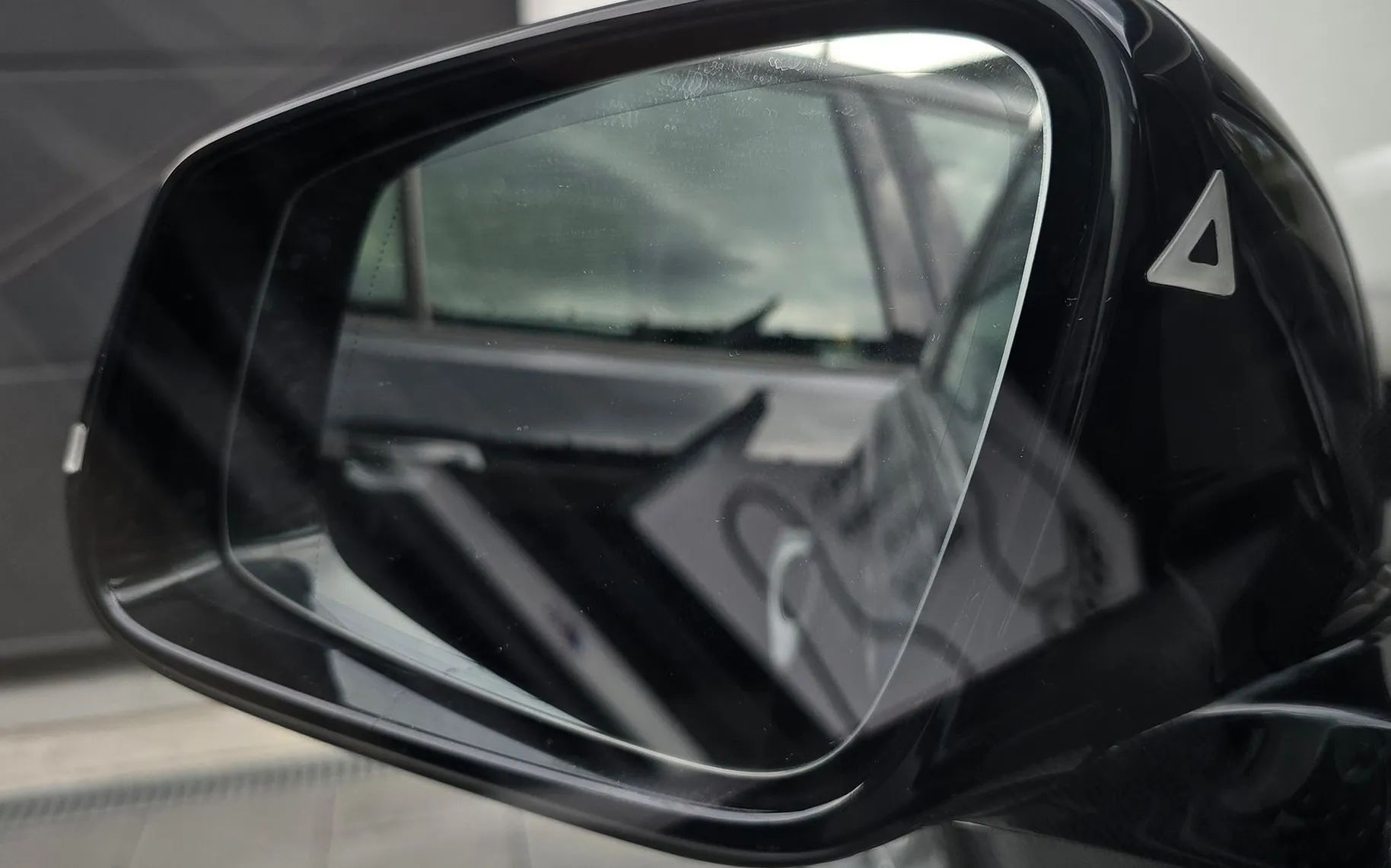 Zunanja slika - BMW Serija 3 - Touring: 320D M Sport AVT|HEADUP|FULL LED|VIRTUAL|18COL - 16