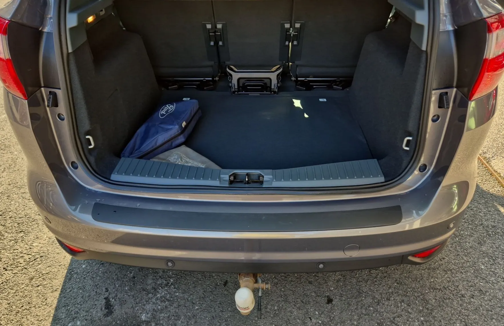 Zunanja slika - Ford C-MAX - TITANIUM 1.6 TDCi 116PS-SLO-2.LASTNIK-PDC-KLJUKA - 8