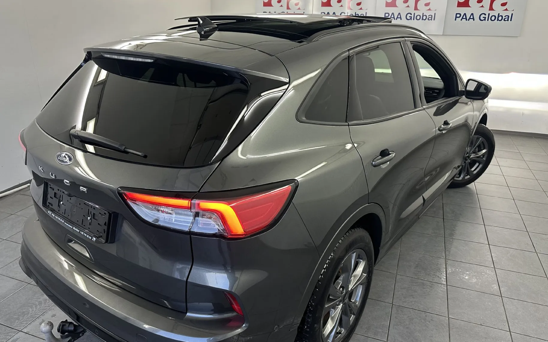 Zunanja slika - Ford Kuga - 1.5 EcoBoost ST-Line.NEMŠKA.PANORAMA.KLJUKA.BENCIN - 2