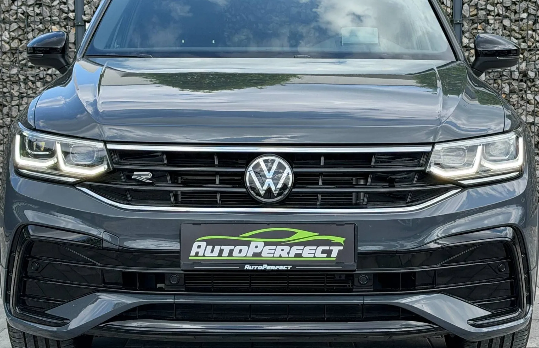 Zunanja slika - Volkswagen Tiguan - 2.0 TSI 4M R-Line DSG |HUD|KAM|PANO|IQ LIGHT|... - 2