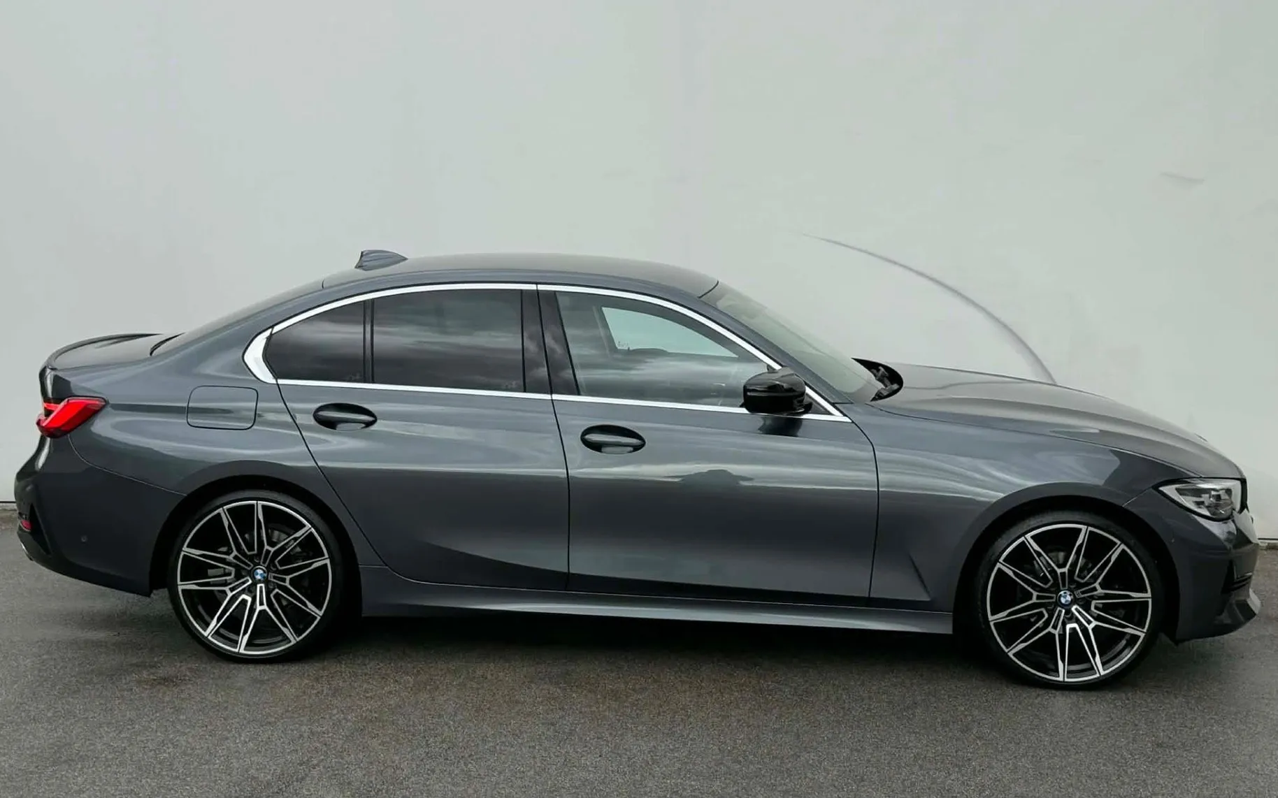 Zunanja slika - BMW Serija 3 - : 318d-AUT-VIRTUAL-176.000km-LIZING ZA TUJCE-FUL L.. - 4