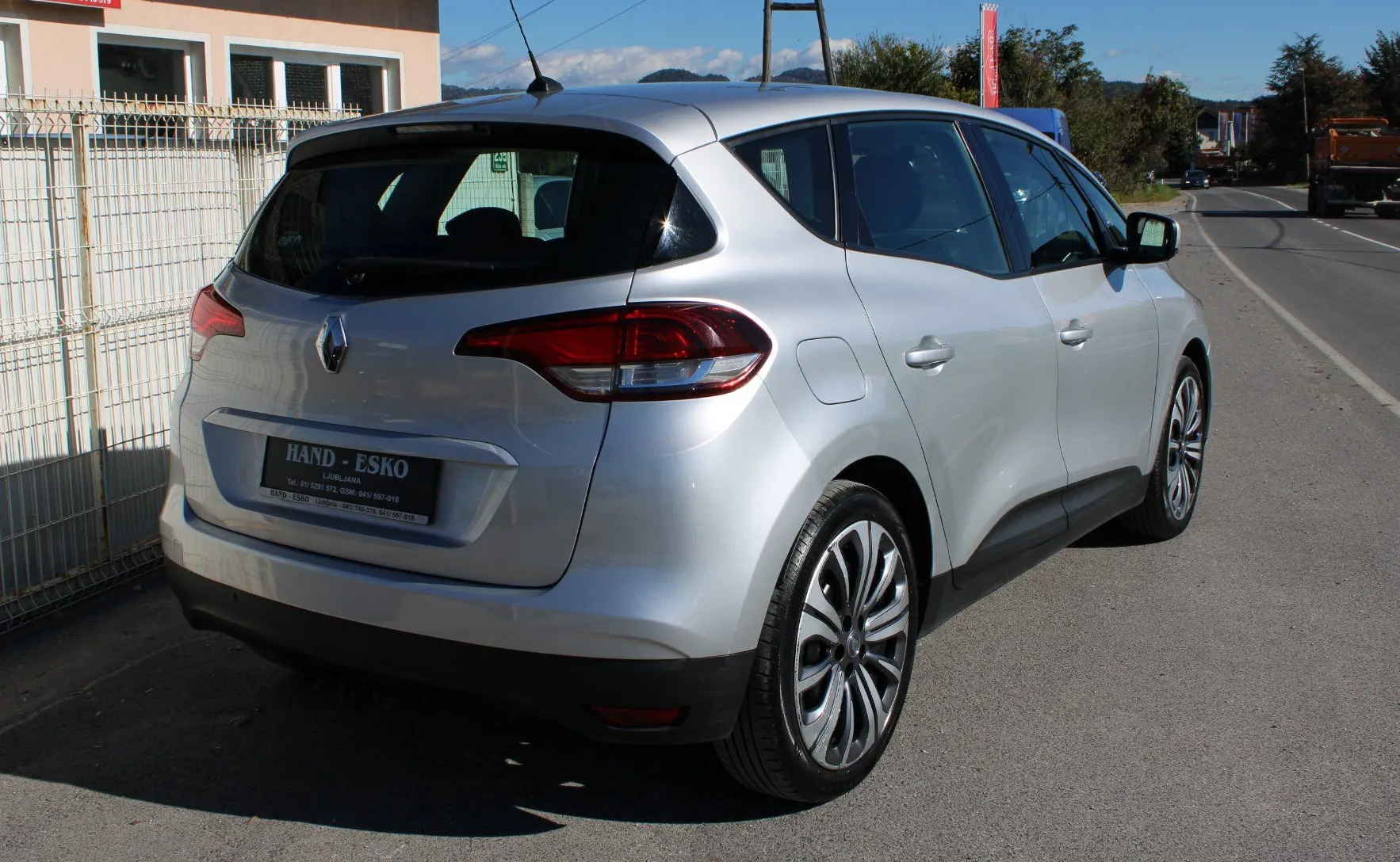 Zunanja slika - Renault Scénic - Scenic dCi 110 - 6