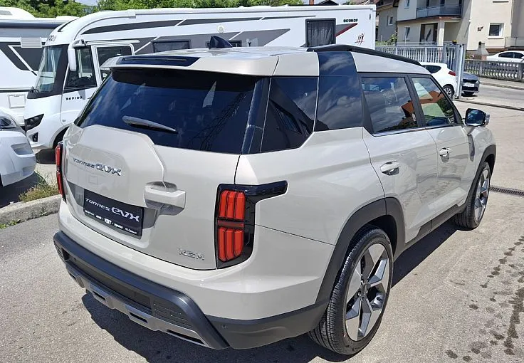 Zunanja slika - KG Mobility Torres - 152.2 kW Premium 2WD - 4