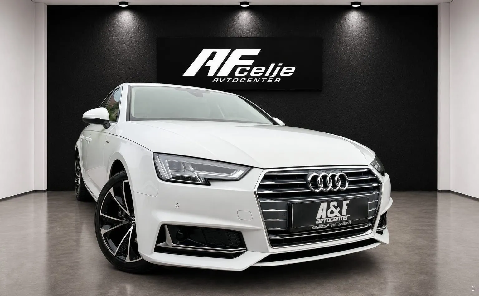 Zunanja slika - Audi A4 - 2.0 TDI-AUT-161.000km-S LINE-VIRTUAL-AMBINET-ACC- - 3