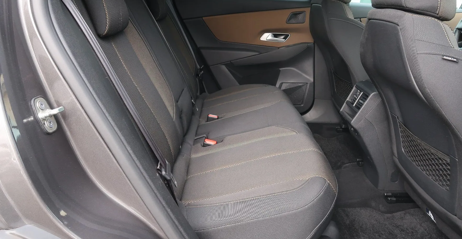 Zunanja slika - DS DS 7 Crossback - BUSINESS BlueHDi 130 NAVI ALU PDC - 13