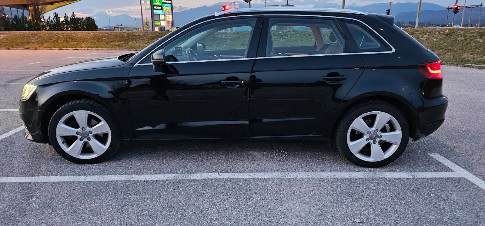 Zunanja slika - Audi A3 - 1.6 TDI sportback Ambition - 1