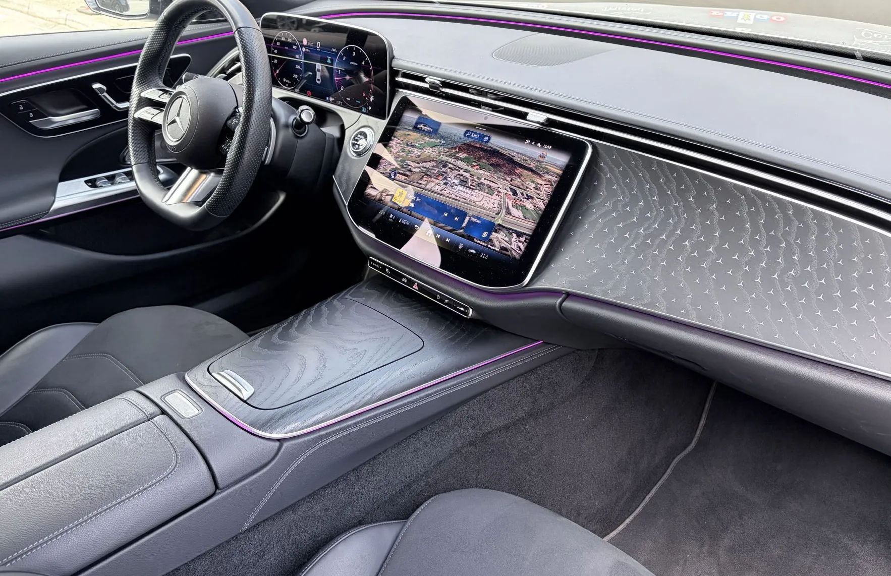 Zunanja slika - Mercedes-Benz E-Razred - E 220d 4MATIC AMG Line Avt. - 6