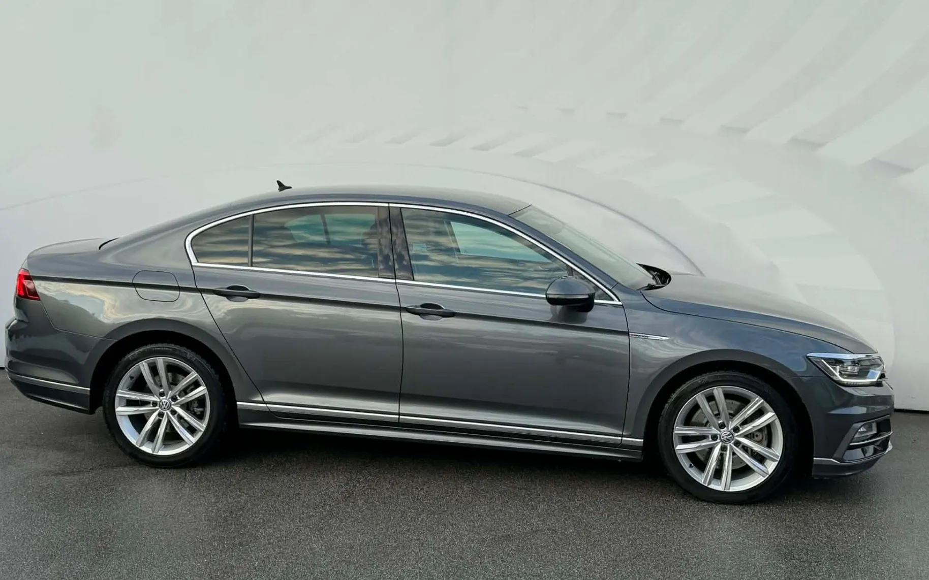 Zunanja slika - VW Passat - 2.0 TDI-4X4-DSG-R LINE-VIRTUAL-LIZING ZA TUJCE- - 3