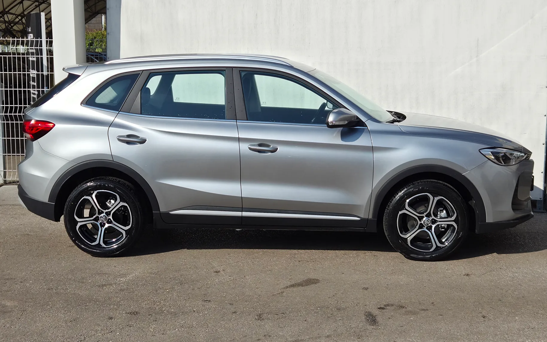Zunanja slika - MG MG ZS - 1.5L Hybrid Comfort + 7 LET JAMSTVA+ZIMSKE GUME - 6