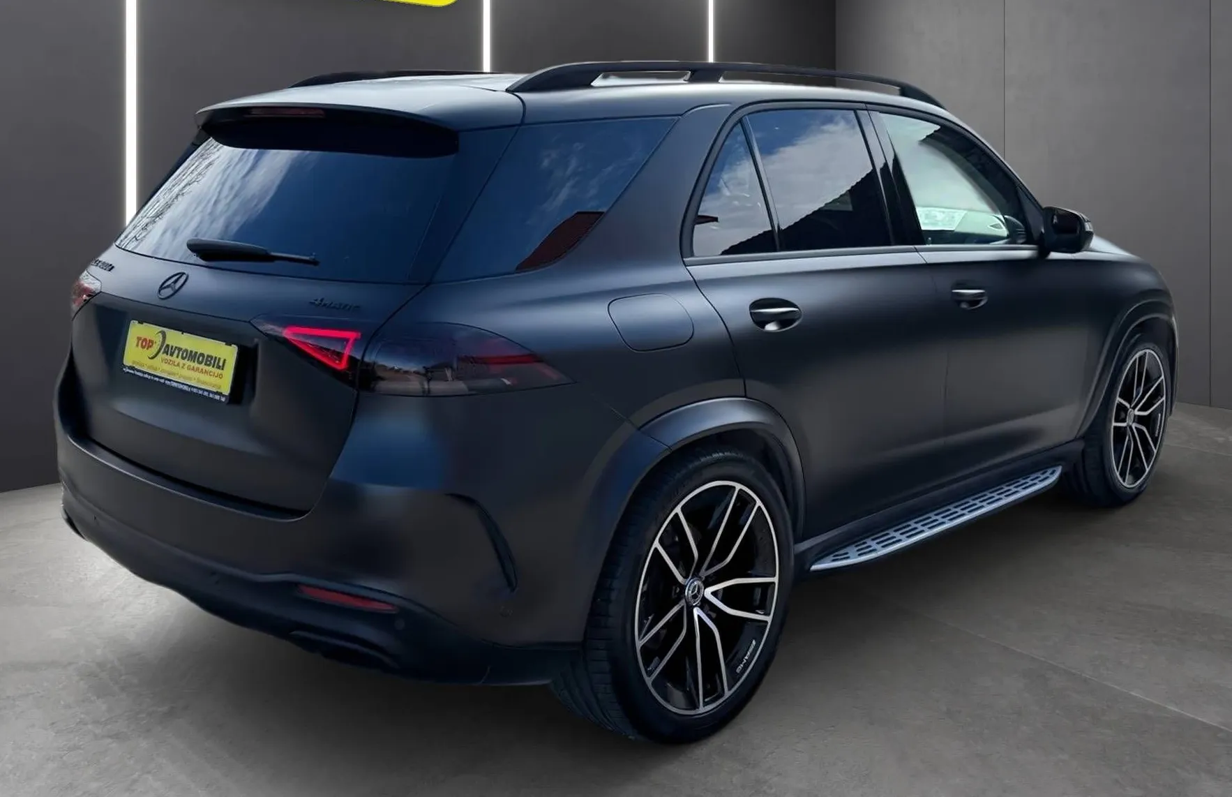 Zunanja slika - Mercedes-Benz GLE-Razred - GLE 400d 4MATIC AMG LINE RADAR MULTIBEAM KAMERA... - 8