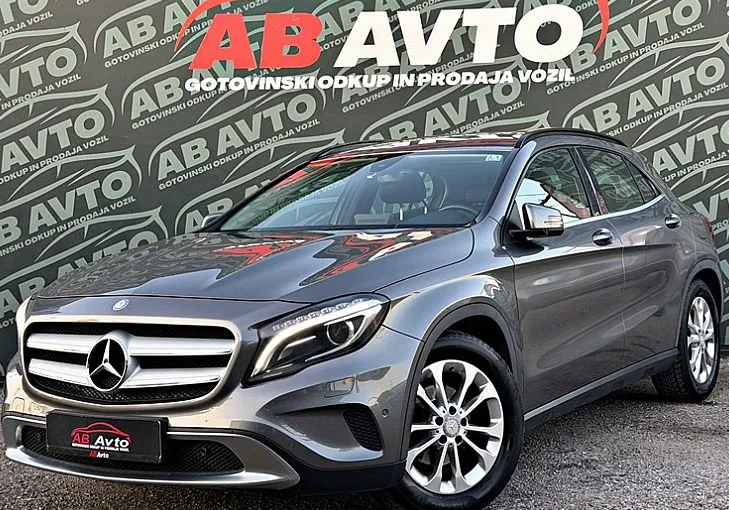 Zunanja slika - Mercedes-Benz GLA-Razred - GLA 200 CDI+MRTVI KOT+PRIKLOP+KAMERA+LEASING+TOP - 3
