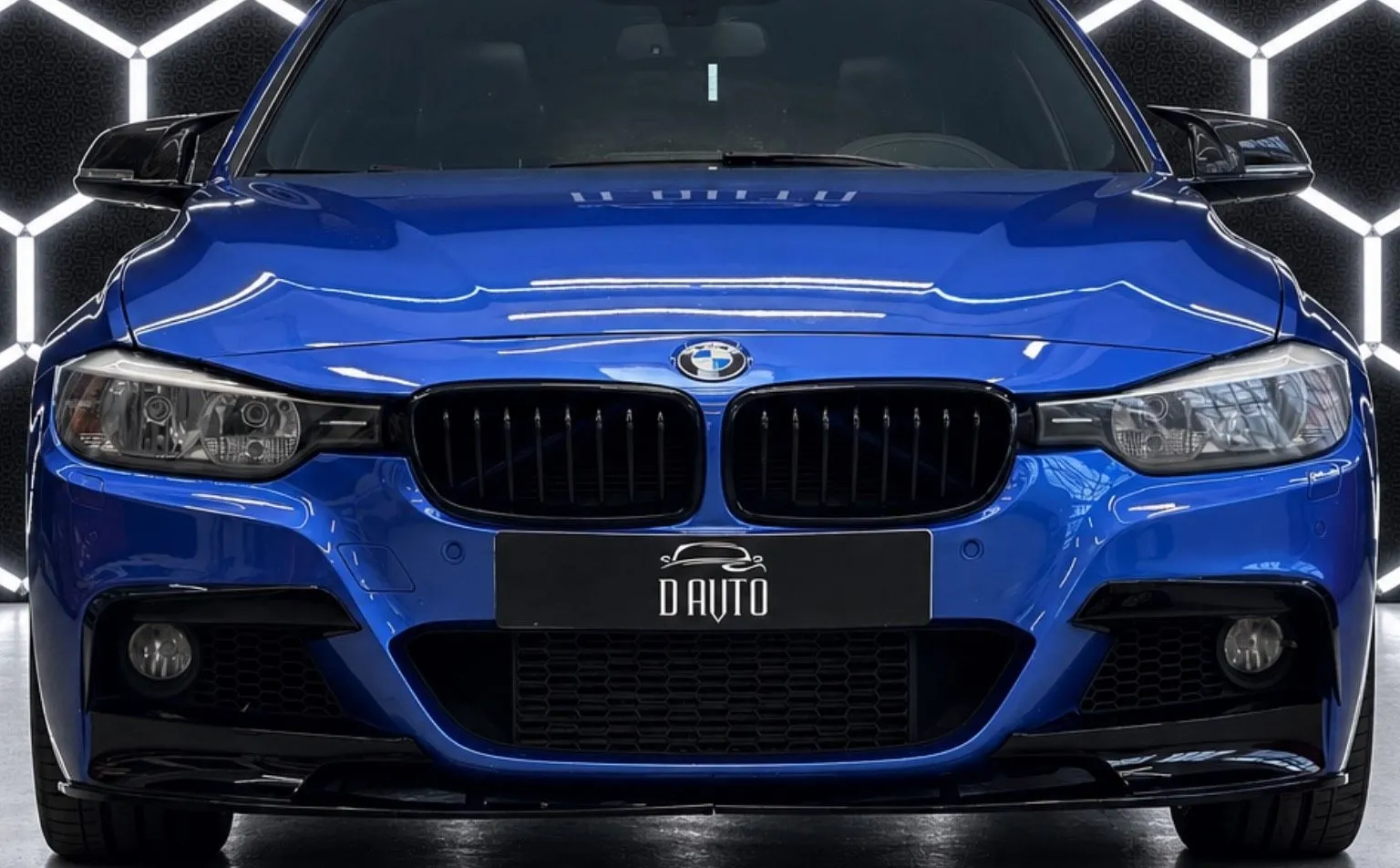 Zunanja slika - BMW serija 3: - 328i M PAKET+PANO+HUD+KAMERA+MEMORY+KEYLESS - 2