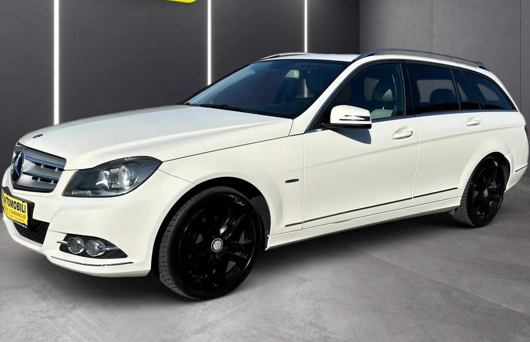 Zunanja slika - Mercedes-Benz C-Razred - C 200 CDI MOŽNOST FINANCIRANJA BREZ POLOGA - 3