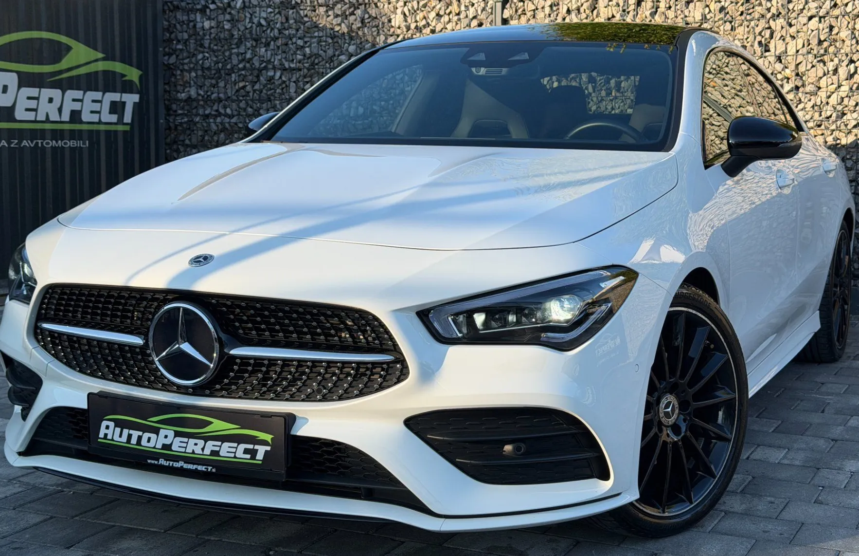 Zunanja slika - Mercedes-Benz CLA-Razred - 200|AMG LINE|COUPE|TOV.GAR|PANO|KAM|GR.SED - 3