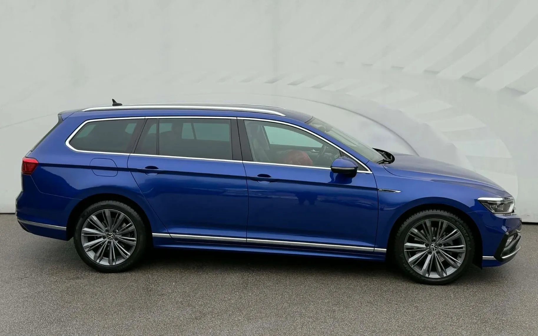 Zunanja slika - VW Passat - Variant 2.0 TDI-DSG-2X R LINE-LIZING ZA TUJCE-FUL LED- - 3