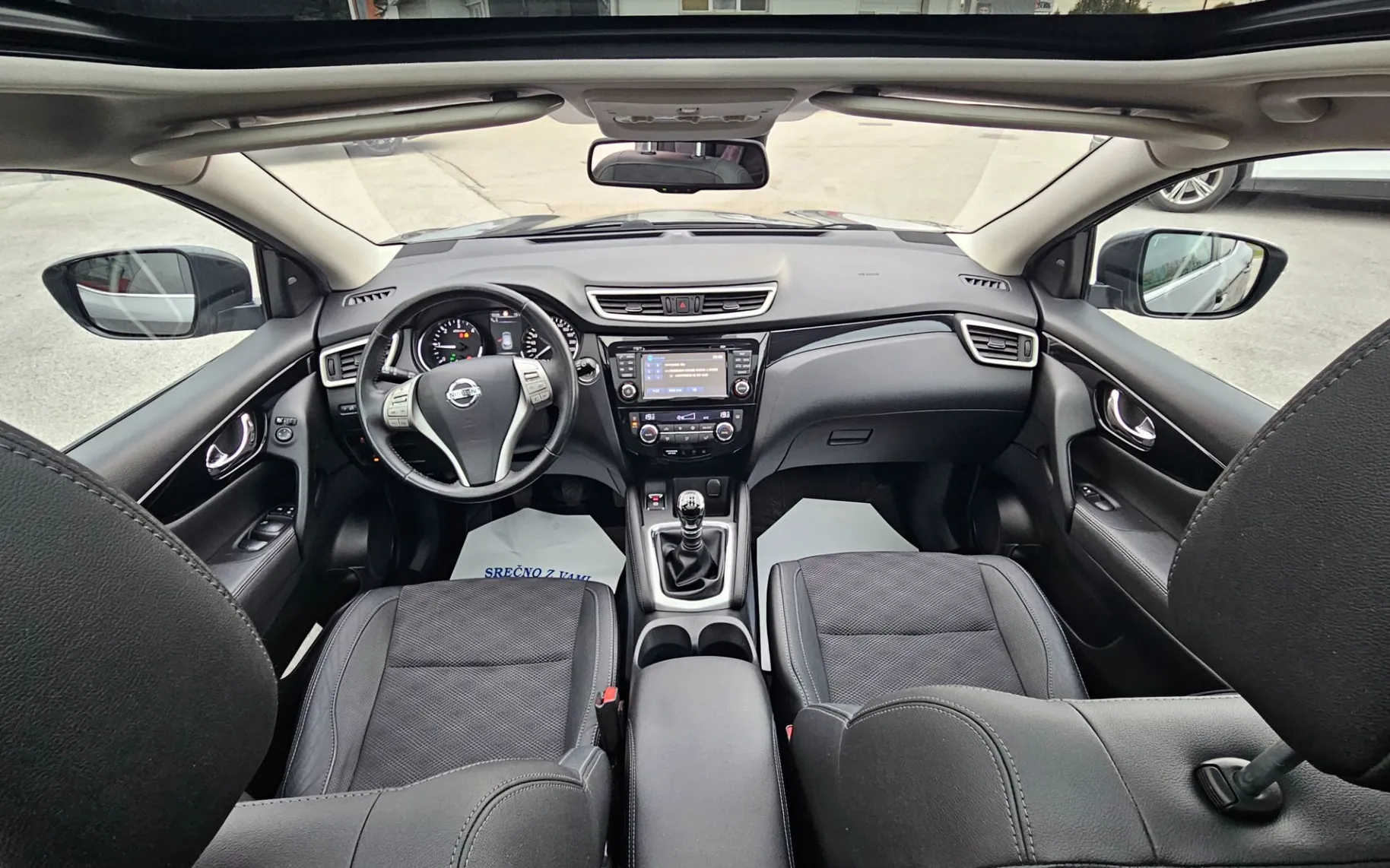 Zunanja slika - Nissan Qashqai - 1.6 dCi Visia, SLOVENSKI,360KAMERE,USNJE - 11