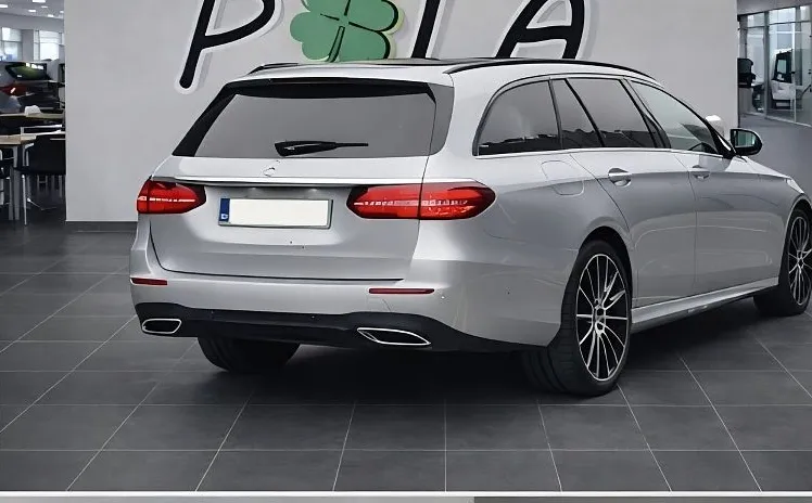 Zunanja slika - Mercedes-Benz E-Razred - E 220 d AMG LINE - 3