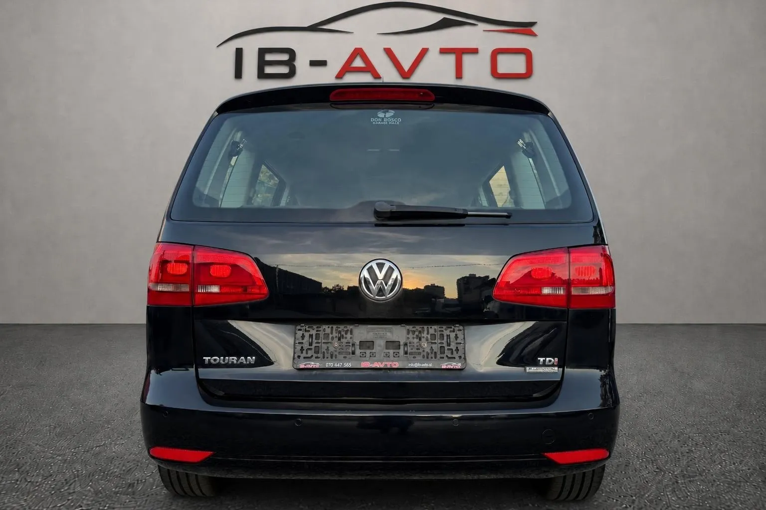 Notranja slika - Volkswagen Touran - 1.6 TDI  7-Sedežev - 7