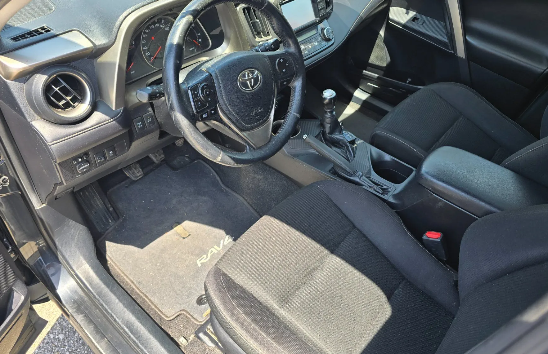 Zunanja slika - Toyota RAV4 - 2.0 D-4D 4x4 Elegant - 10