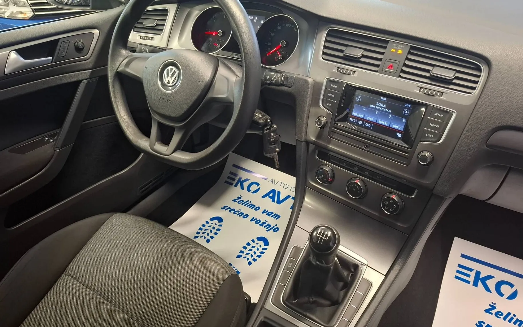 Notranja slika - Volkswagen Golf - 1.6 TDI KREDIT BREZ POLOGA-1LASTNIK-KOT NOV... - 7