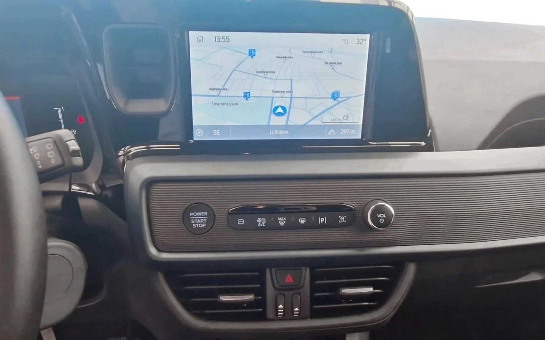 Zunanja slika - Ford Tourneo Courier - 1.0 EcoBoost Active-RADAR-NAVI-BLISS-PREČNI-KAMER - 14